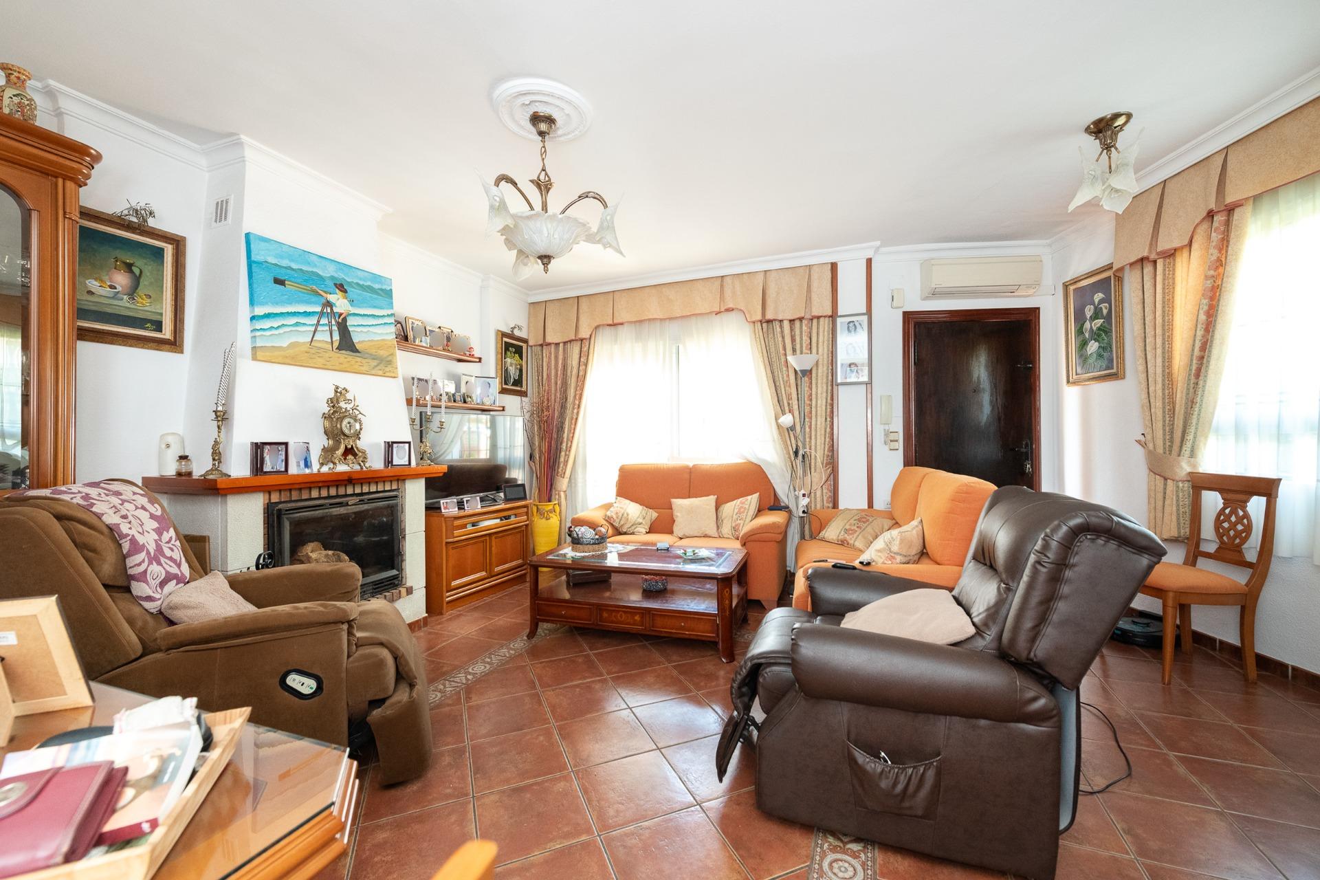  Semi-detached house for Sale in Rincon de la Victoria | 4 Bed | Beach 20m | Garage - 4